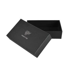 Črna kartonska škatla z pokrovčki Božički pokrovčki